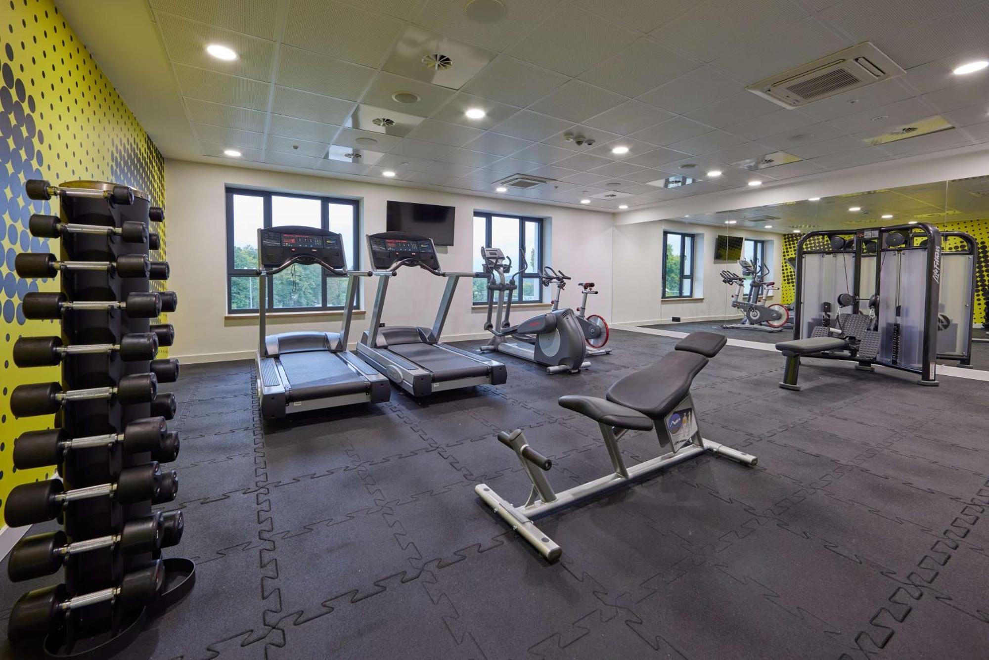Hampton By Hilton Poznan Swarzedz Hotel Ngoại thất bức ảnh