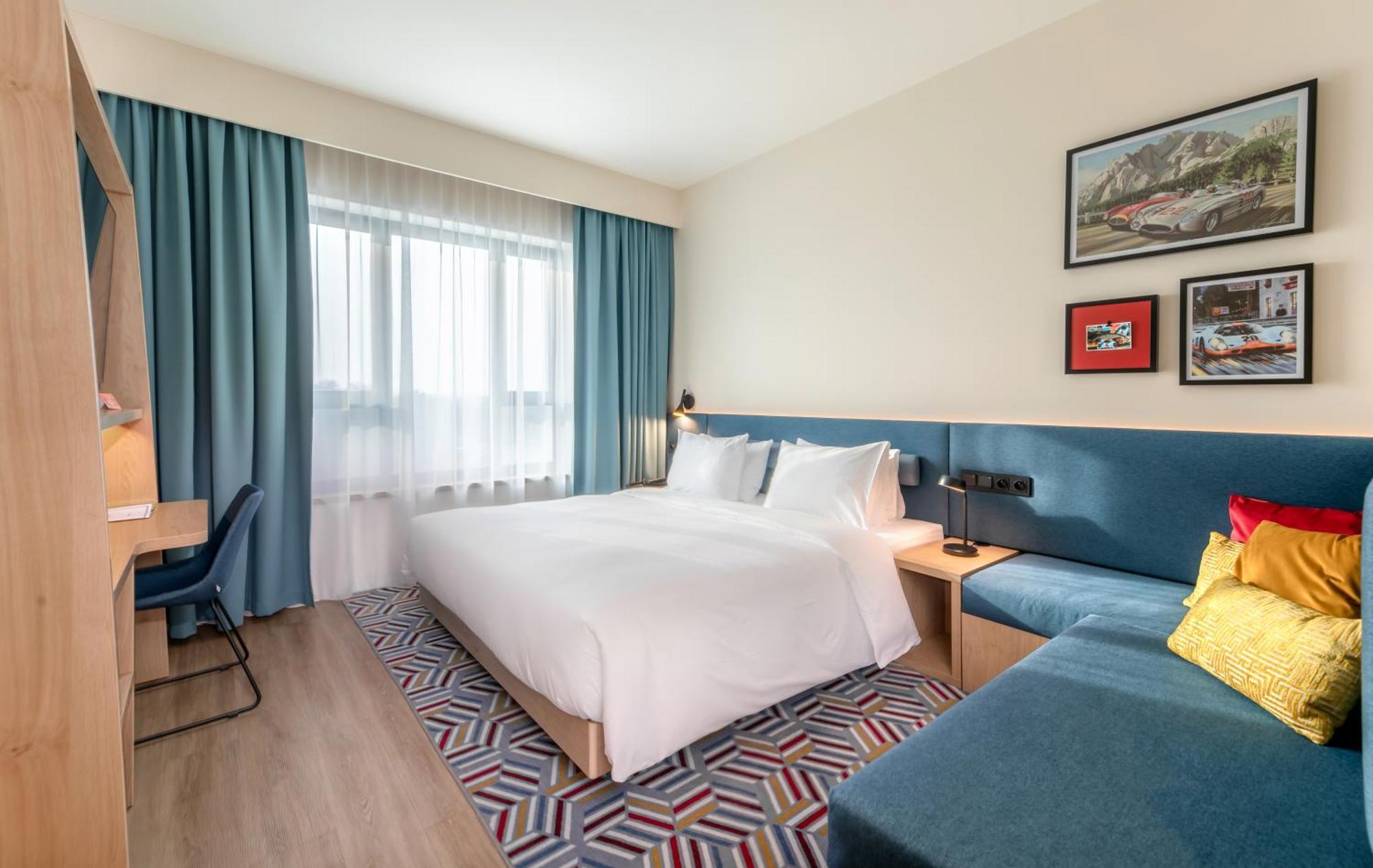 Hampton By Hilton Poznan Swarzedz Hotel Ngoại thất bức ảnh